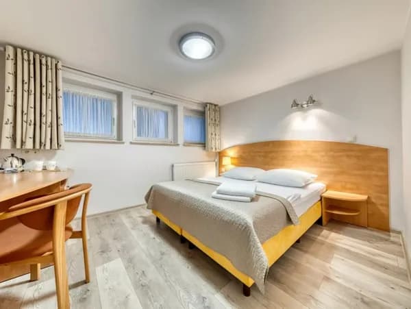 e-Stay Noclegi Sanatoryjna 52 1