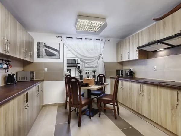 Pokoje Gościnne Sejf House