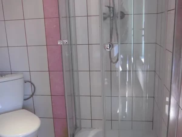 Pokoje z łazienkami "ORBI" 8